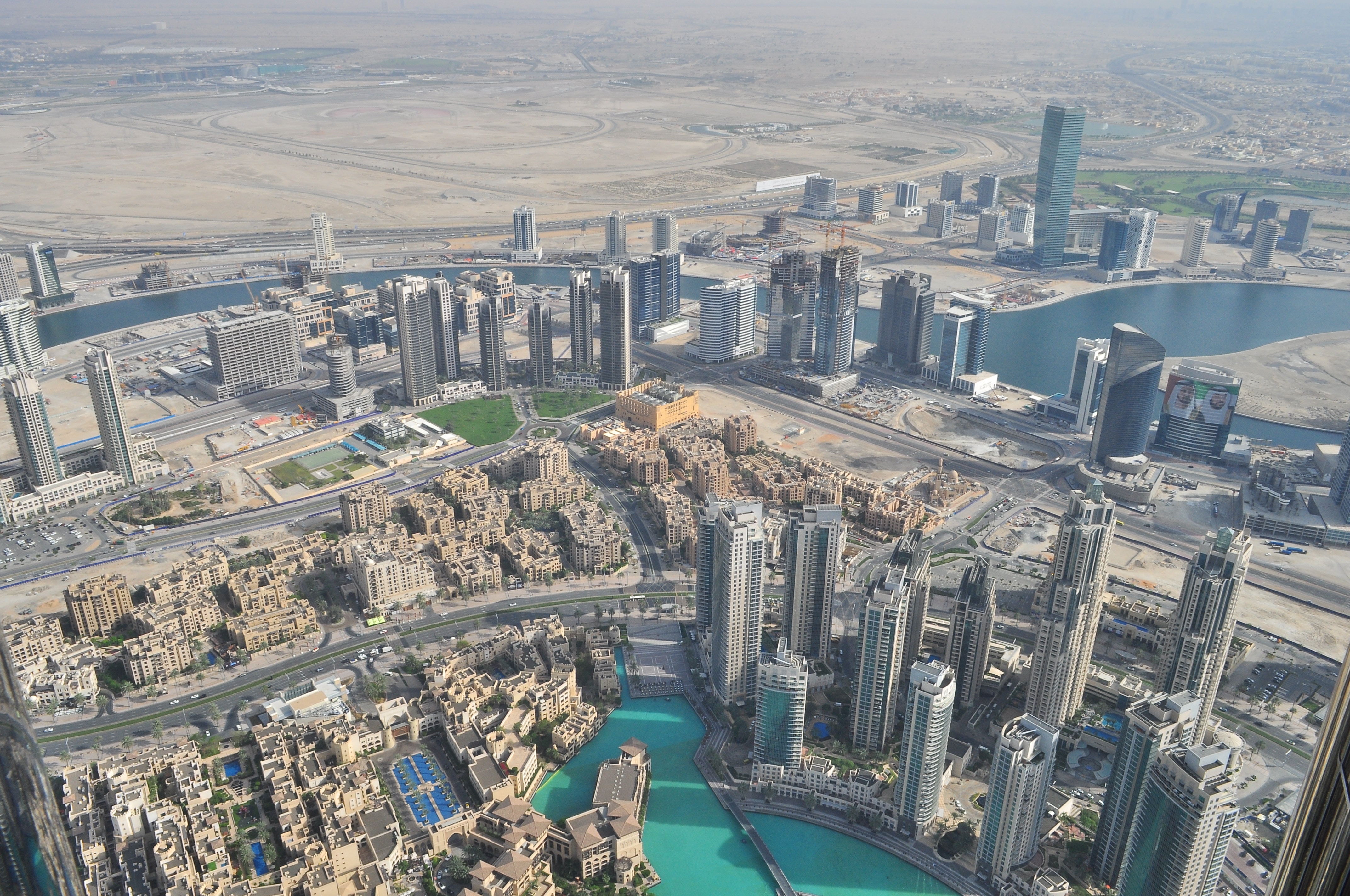 Дубай сейчас открыт. Дубай столица. Дубай с высоты птичьего полета 2020. Дубай Сити 2025 году.